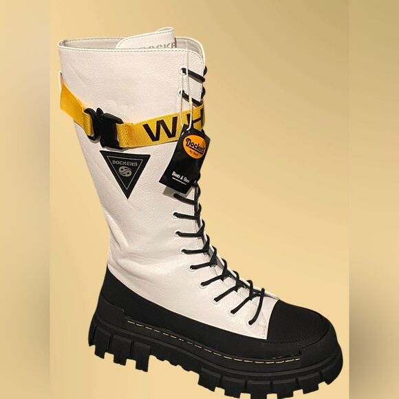 Dockers Shoes - Dockers | Dockers white lace up snow boots NWOB size women’s US 7.5